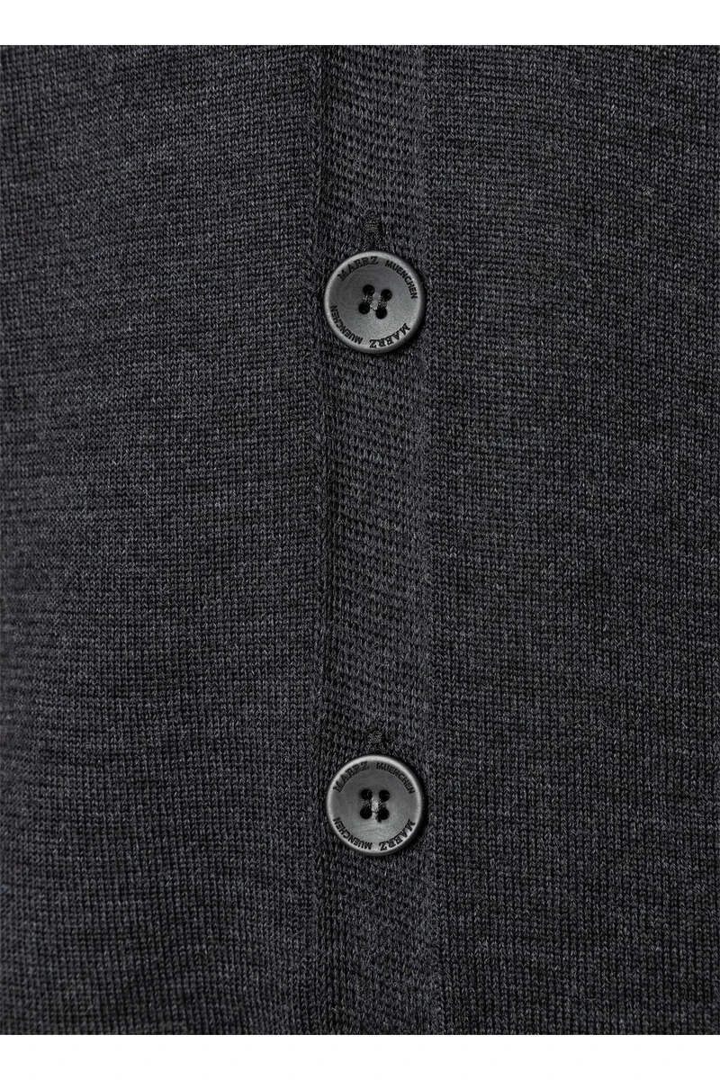 MAERZ Classic Fit Herren Strickjacke Anthrazit 2 MAERZ Classic Fit Herren Strickjacke Anthrazit – Bild 2