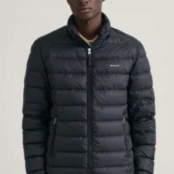 GANT Regular Fit Herren Steppjacke Zip Schwarz 8 GANT Regular Fit Herren Steppjacke Zip Schwarz -Angebote Pierre Cardin Store 7006298 5 3 800