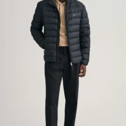 GANT Regular Fit Herren Steppjacke Zip Schwarz 11 GANT Regular Fit Herren Steppjacke Zip Schwarz -Angebote Pierre Cardin Store 7006298 5 6 800