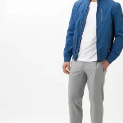 Brax Normal Fit Herren Übergangsjacke Indigo 7 Brax Normal Fit Herren Übergangsjacke Indigo -Angebote Pierre Cardin Store 943077 75011400 24 3 800