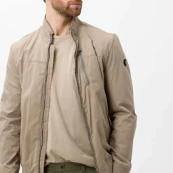 Brax Normal Fit Herren Übergangsjacke Braun 8 Brax Normal Fit Herren Übergangsjacke Braun -Angebote Pierre Cardin Store 943077 75011400 56 4 800